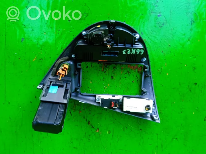 Ford Focus Climate control/heater control trim 