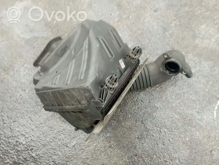 Audi A4 S4 B6 8E 8H Scatola del filtro dell’aria 038133835J