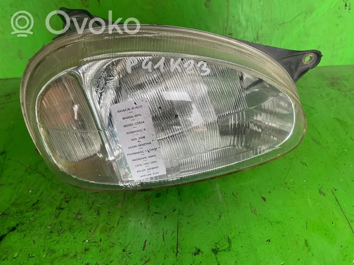 Opel Corsa B Lampa przednia 