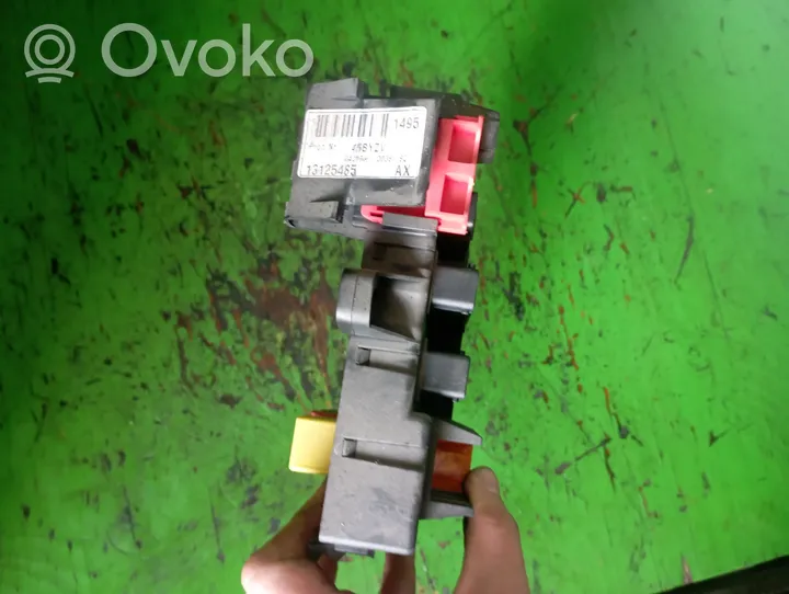 Opel Vectra C Fuse module 13125485