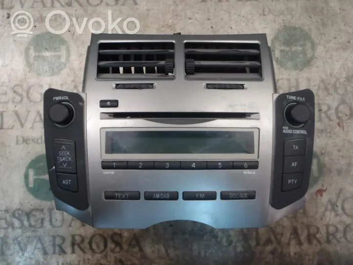 Toyota Yaris Moduł / Sterownik dziku audio HiFi 