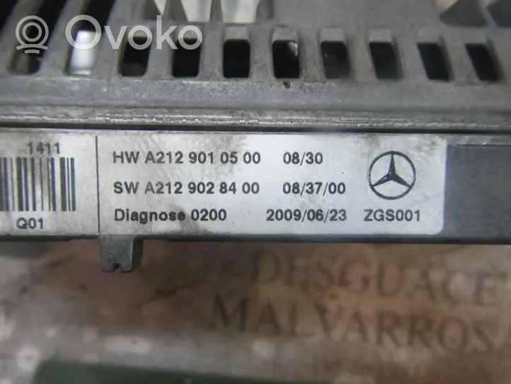 Mercedes-Benz CLK AMG A208 C208 Écran d'affichage supérieur A2129005000