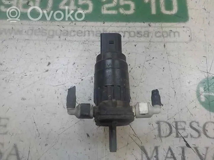 Volkswagen Tiguan Pompa spryskiwacza szyby przedniej / czołowej 1K6955651