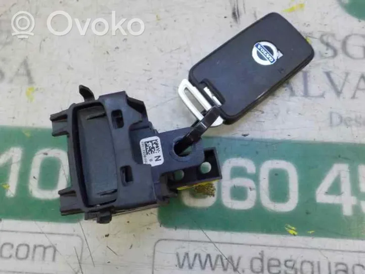 Volvo V40 Dadi antifurto e blocco ruota 31252952