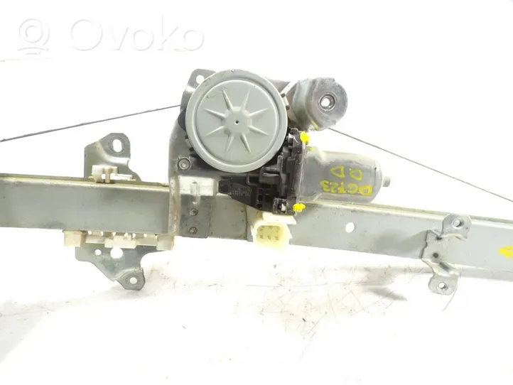 Nissan X-Trail T32 Front door electric window regulator 807206FR0A