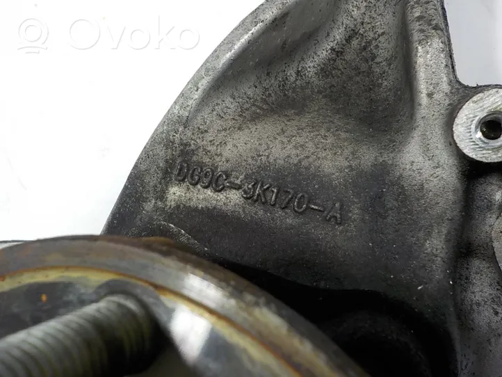 Ford Mondeo MK V Priekšējā riteņa rumbas vārpstas šarnīrs (stupica, capfa) 5352024