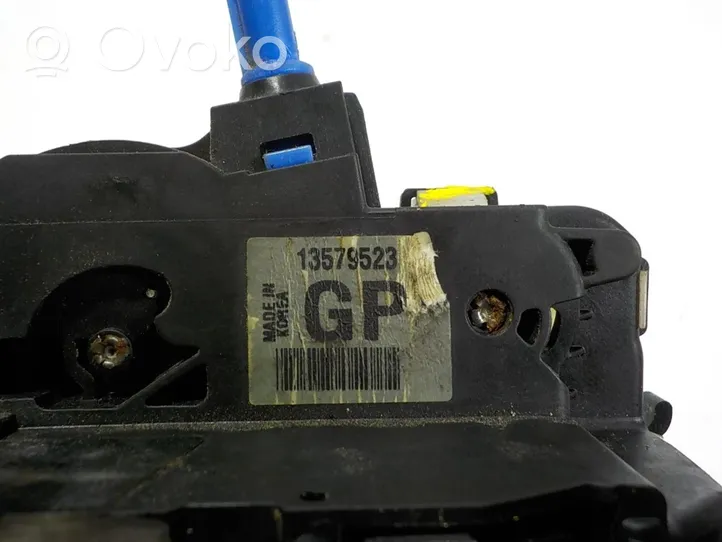 Opel Mokka Front door lock 13579523