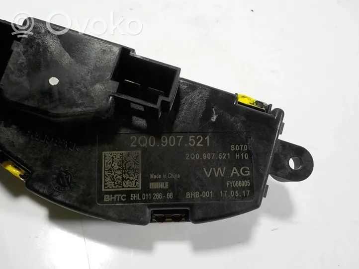 Volkswagen Polo VI AW Heizungslüfter Regler Widerstand 2Q0907521