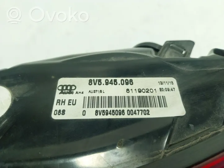 Audi A3 S3 8V Żarówka lampy tylnej 8V5945096