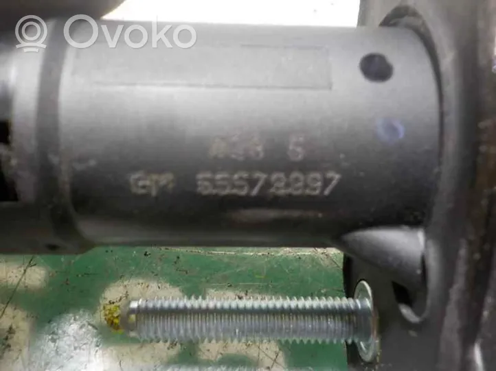 Opel Astra J Pompa della frizione 55579997