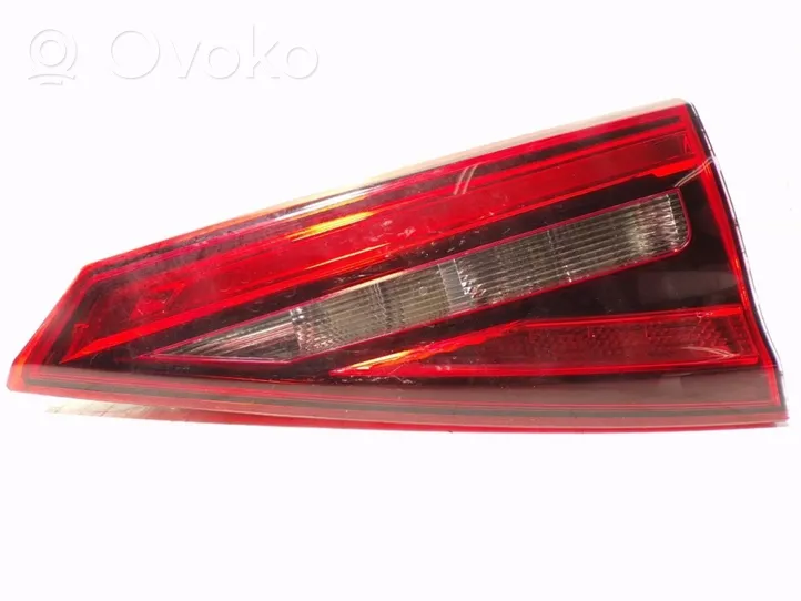 Infiniti Q30 Lampa tylna 265405DF0B