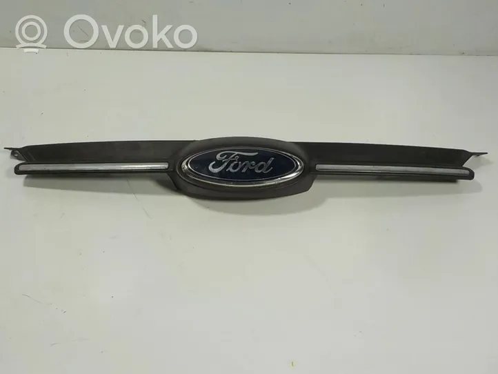 Ford Focus C-MAX Grotelės priekinės 2048467