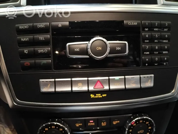 Mercedes-Benz ML AMG W164 Radio/CD/DVD/GPS-pääyksikkö 