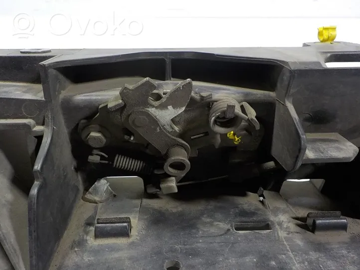 Citroen C4 Aircross Jäähdyttimen kehyksen suojapaneeli 9806629380