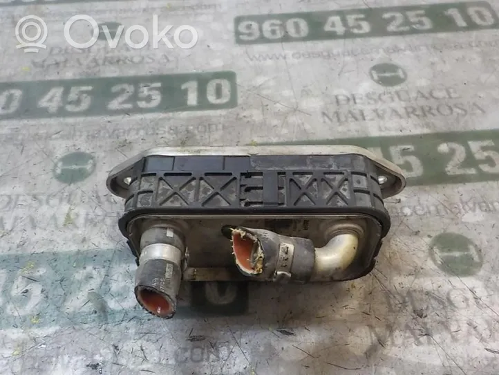 Volvo C70 Engine oil radiator 31201909