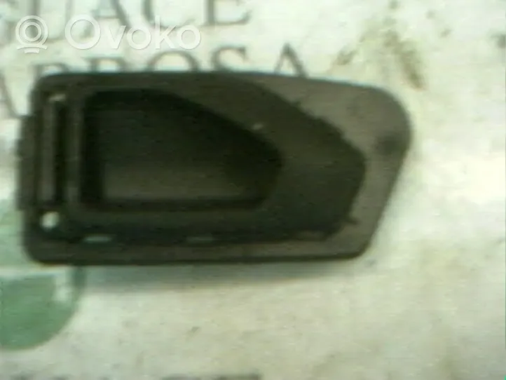 Peugeot 306 Poignée inférieure de porte avant 