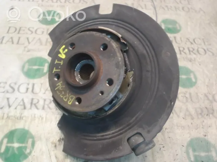 Mercedes-Benz ML W163 Pivot de moyeu arrière A1633500113