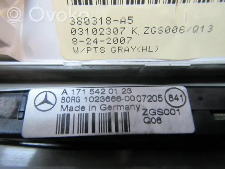 Mercedes-Benz R W251 Kattokonsolin valaisinyksikön koristelista A16482004237E94