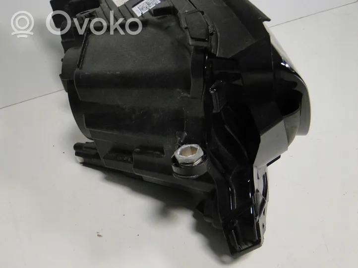 Mercedes-Benz E W213 Lampa przednia A2139067509