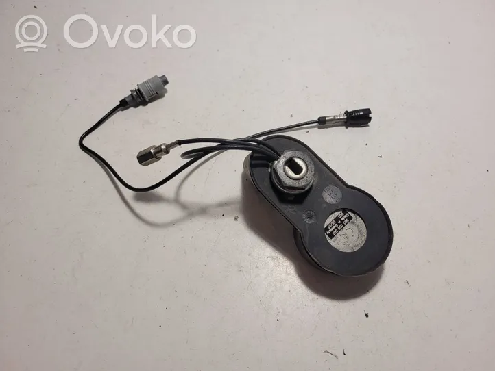 Volkswagen PASSAT B5.5 Antenne GPS 3B0035507