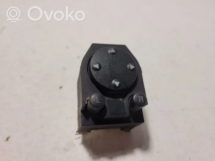 Audi 80 90 S2 B4 Wing mirror switch 893959565