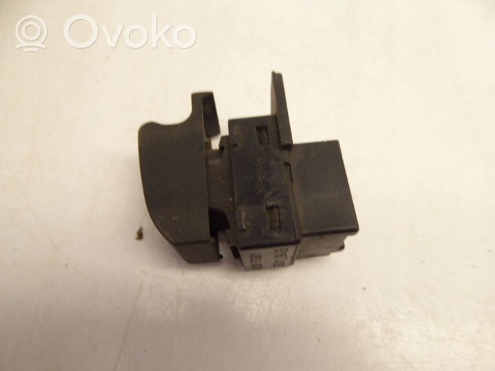 Audi A3 S3 8L Przyciski szyb 8L0959855A