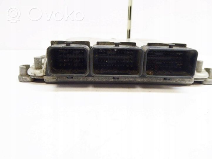 Renault Trafic II (X83) Unité de commande, module ECU de moteur 8200119842 