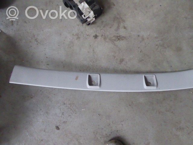 Volkswagen Fox Rivestimento montante (A) 5Z0867232A