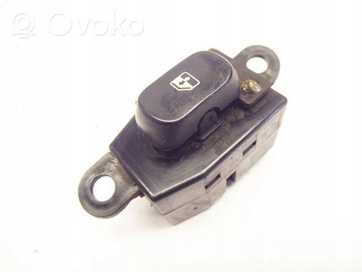 Hyundai Lantra II Quarter vent window switch 93580-29000