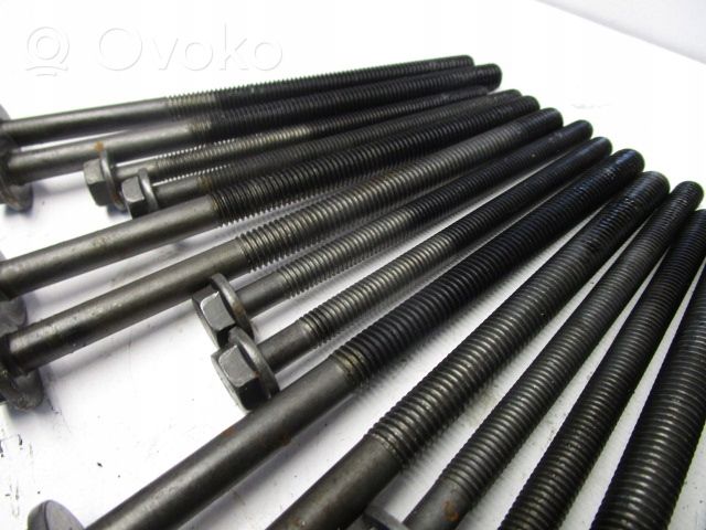 Ford Mondeo Mk III Cylinder head bolts 