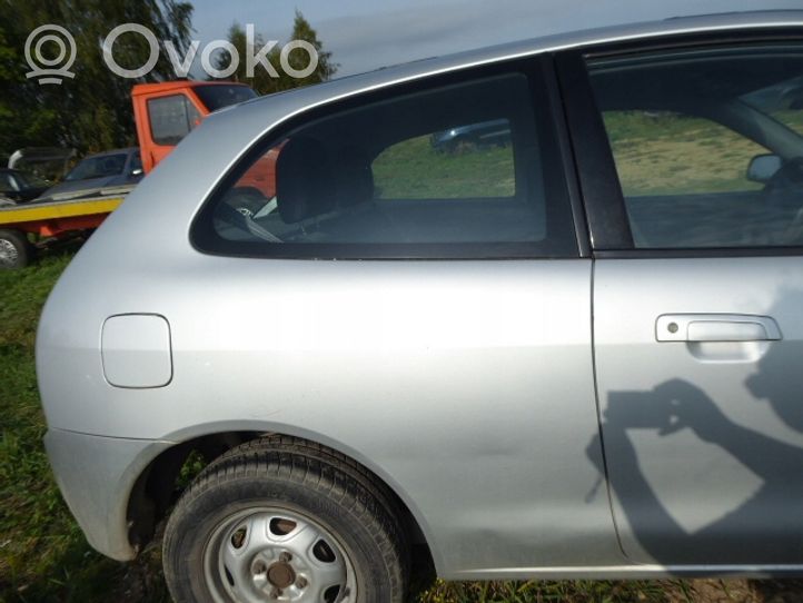 Mitsubishi Colt Carrosserie quartier arrière 