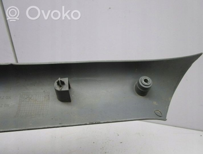 Iveco Daily 40.8 Osłona słupka szyby przedniej / A 