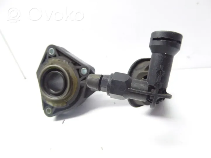 Ford Focus C-MAX Clutch slave cylinder 