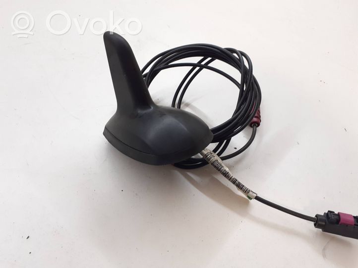 Mercedes-Benz E W212 Radion antenni 050512