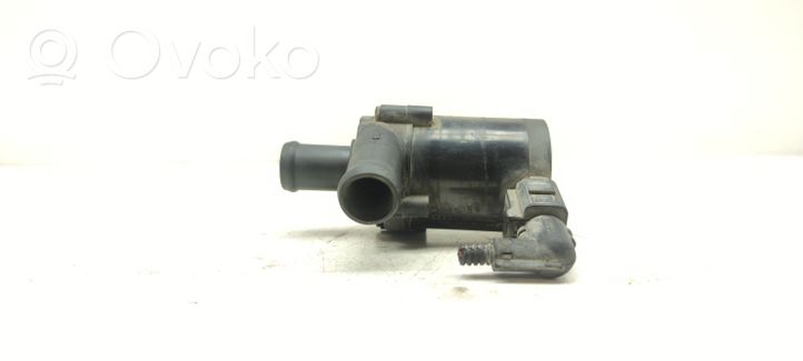 Volkswagen Touareg I Pompe de circulation d'eau 7L0965561