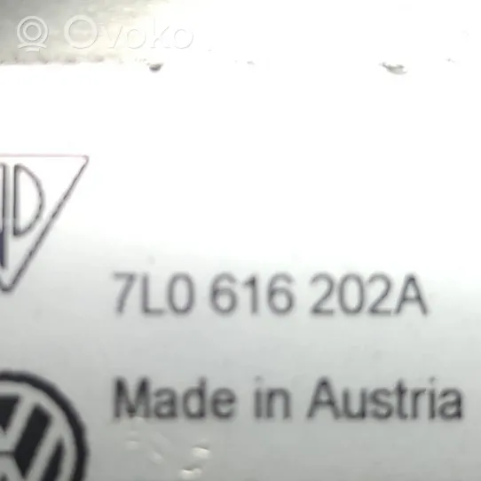 Volkswagen Touareg I Gaisa tilpne 7L0616202A