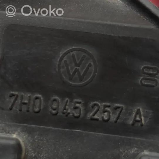 Volkswagen Transporter - Caravelle T5 Задний фонарь в кузове 7H0945257A