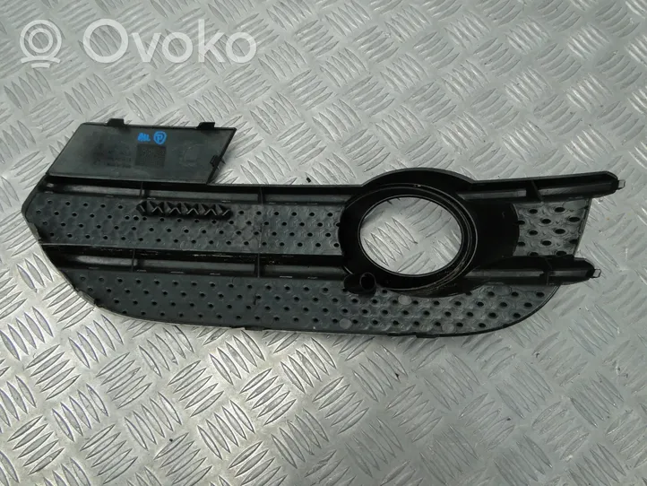 Audi Q3 8U Kita išorės detalė 8U0807682A