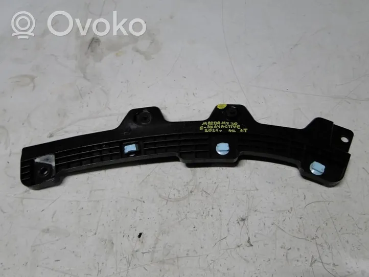 Mazda MX-30 Supporto di montaggio del parafango DN4F51U34