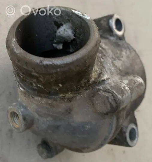 Mercedes-Benz W123 Tuyau de liquide de refroidissement moteur 1022030374