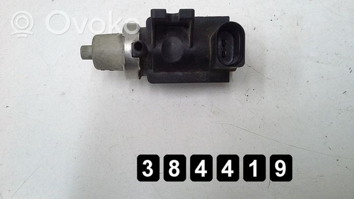 Skoda Octavia Mk1 (1U) Turbolader Druckwandler Magnetventil 1J0906627A