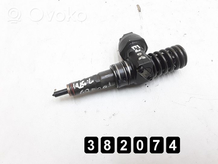 Seat Toledo II (1M) Fuel injector 038130073ag