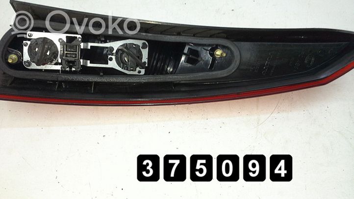 Volvo V70 Galinis žibintas kėbule virsutine dalis 9154493