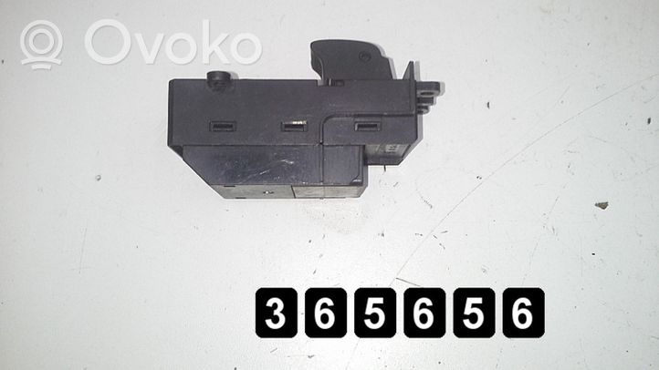 Honda Integra Kiti jungtukai/ rankenėlės/ perjungėjai 35760tm8g11m2