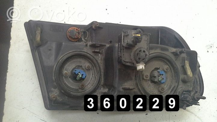 Jeep Cherokee Lampa przednia 61b50005093