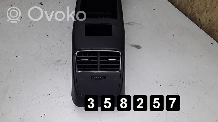 Audi A3 S3 A3 Sportback 8P Główny schowek tunelu środkowego 8V1863241