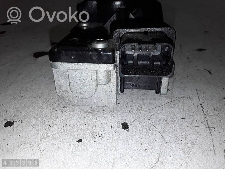 Citroen C5 Siłownik elektryczny podnoszenia klapy tylnej / bagażnika 9661840680