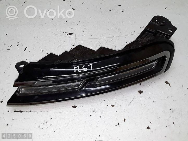 Citroen C5 Aircross Phare de jour LED 9818005180