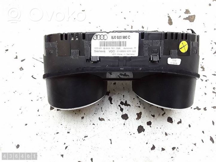 Audi TT Mk1 Tachimetro (quadro strumenti) 8J0920980C