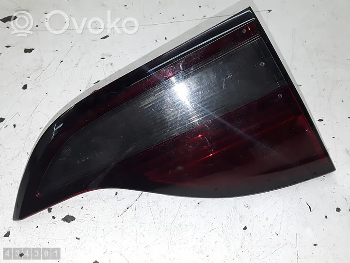 Opel Zafira B Tailgate rear/tail lights 13288832